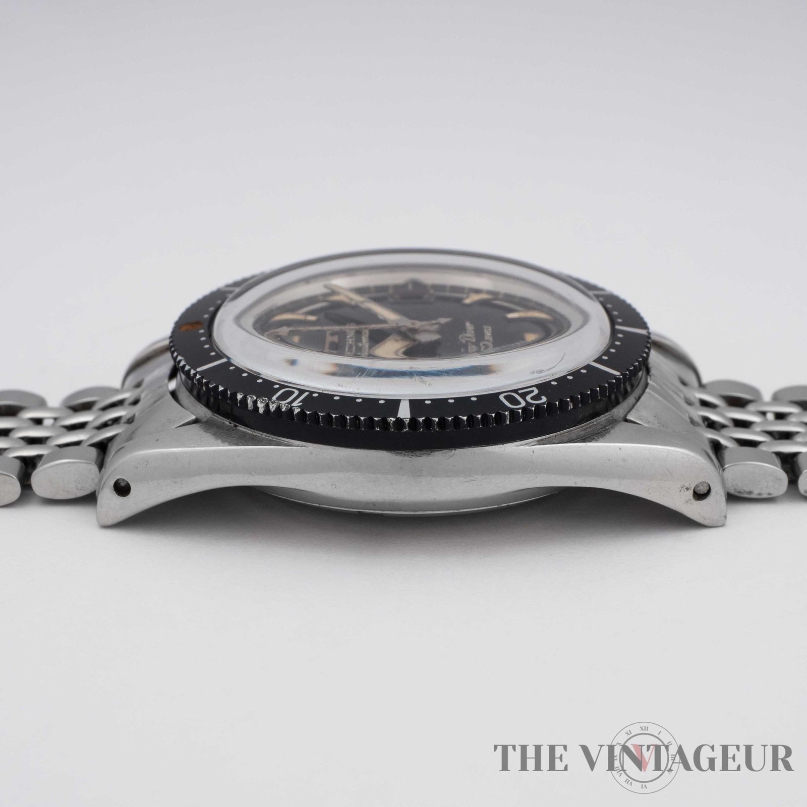 Technos – Sky Diver - The Vintageur - Your bespoke watches collection - Collectible watches and more
