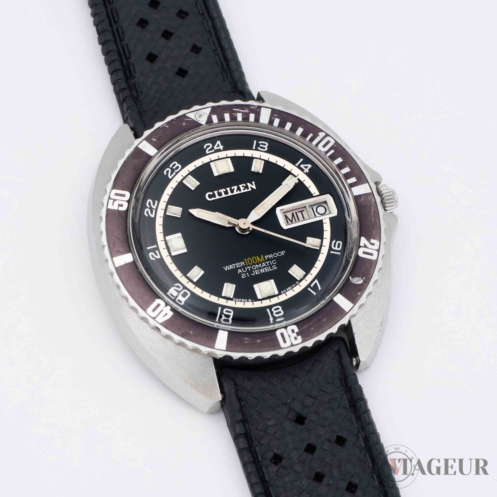 Citizen - Divers day date - The Vintageur - Your bespoke watches collection - Collectible watches and more